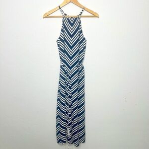 Cremieux Maxi Dress, white and navy blue chevron print. Halter neckline. XS
